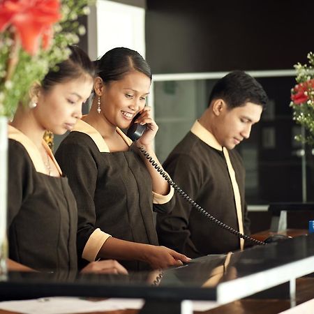 เอ็มซิตี้ สวีทส์ Hotel Cebu ภายนอก รูปภาพ