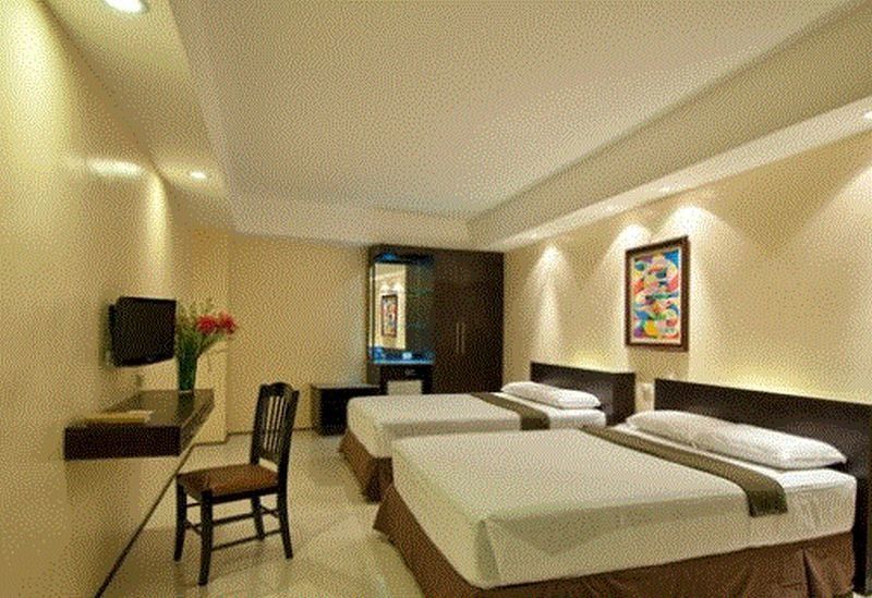 เอ็มซิตี้ สวีทส์ Hotel Cebu ภายนอก รูปภาพ