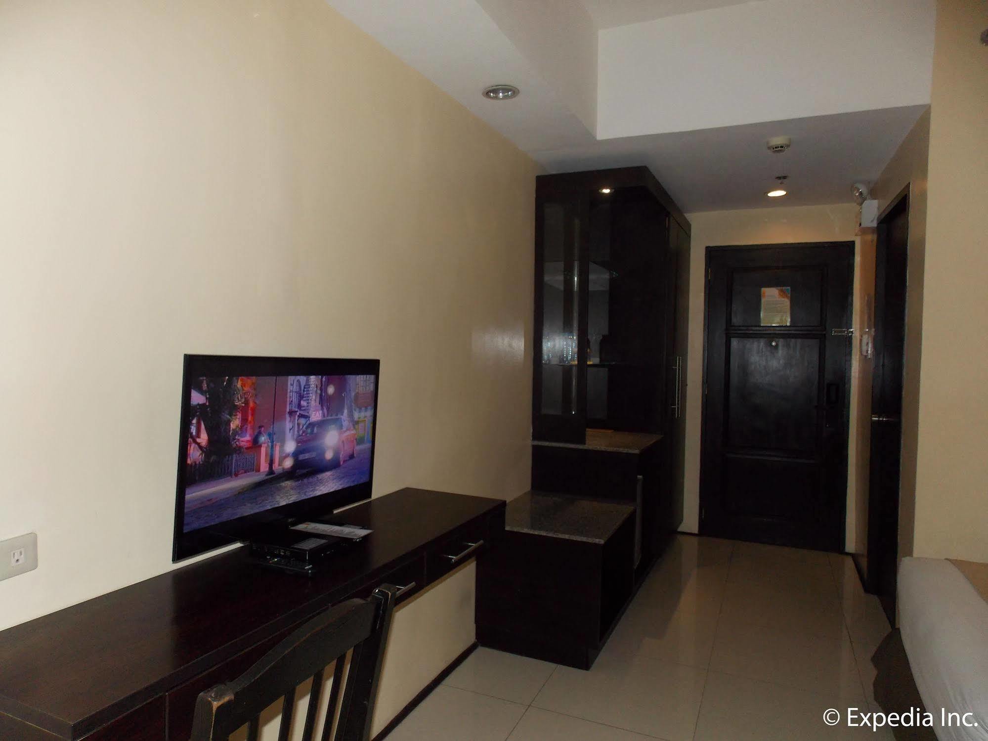 เอ็มซิตี้ สวีทส์ Hotel Cebu ภายนอก รูปภาพ
