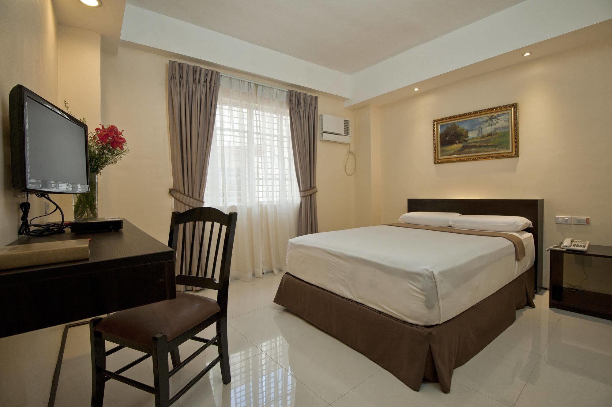 เอ็มซิตี้ สวีทส์ Hotel Cebu ภายนอก รูปภาพ