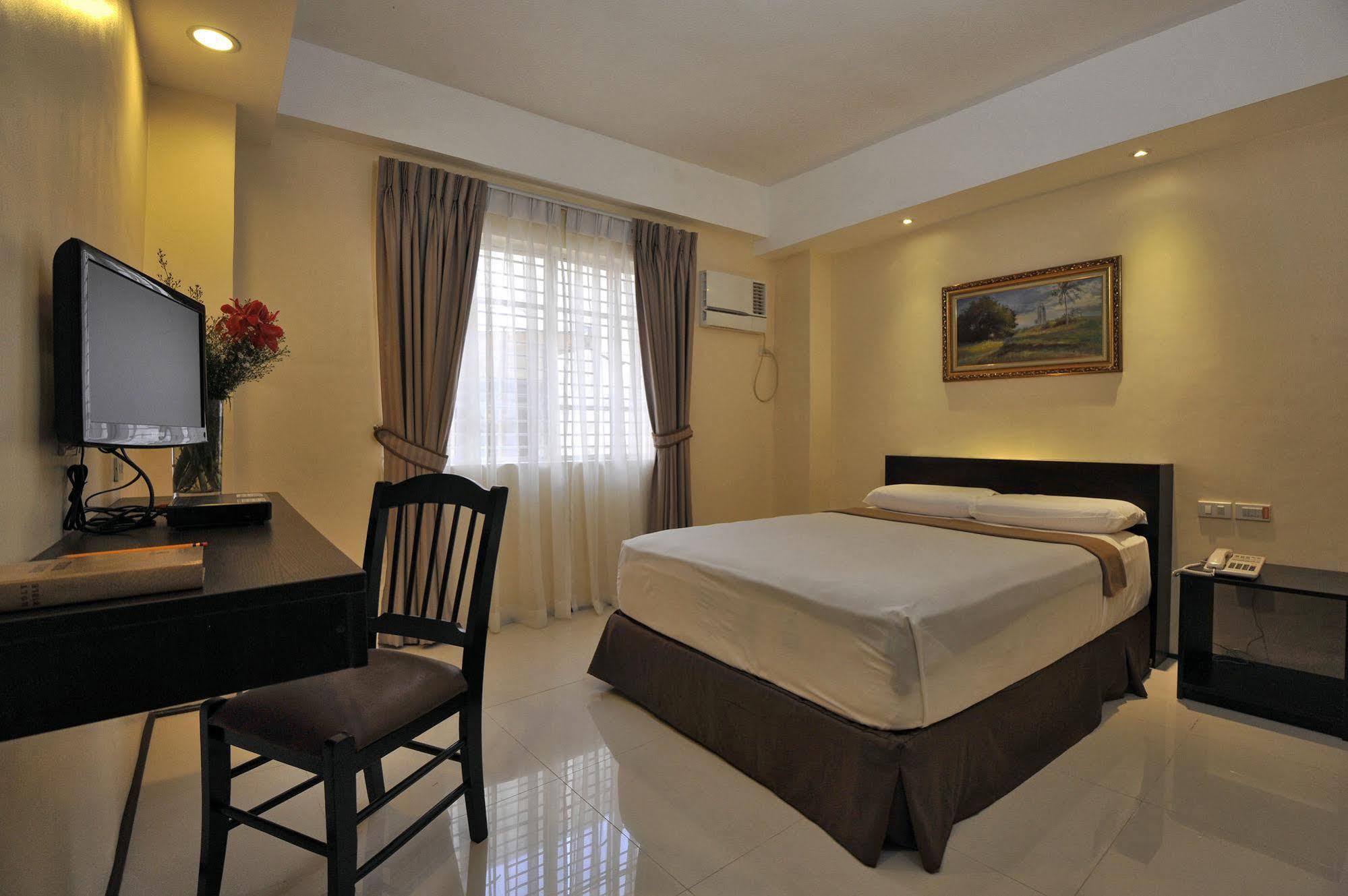 เอ็มซิตี้ สวีทส์ Hotel Cebu ภายนอก รูปภาพ